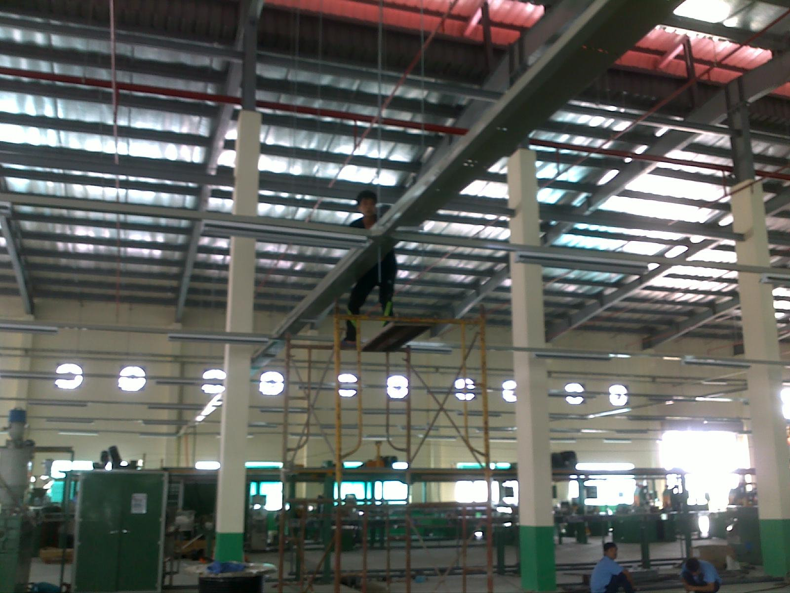 thi cong pccc nha xuong